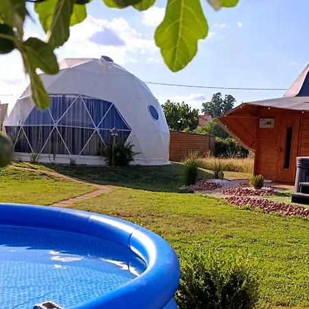 Wisdome Lüks kamp alanı Farád